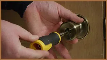 City Locksmith Shop Paterson, NJ 973-891-3324 - 15-unlock-door